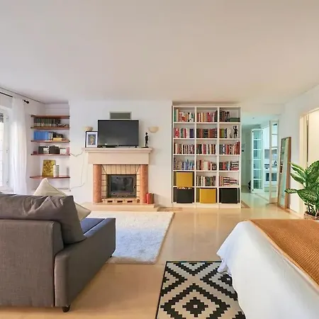 Modern With Garage And Pool Lisbona