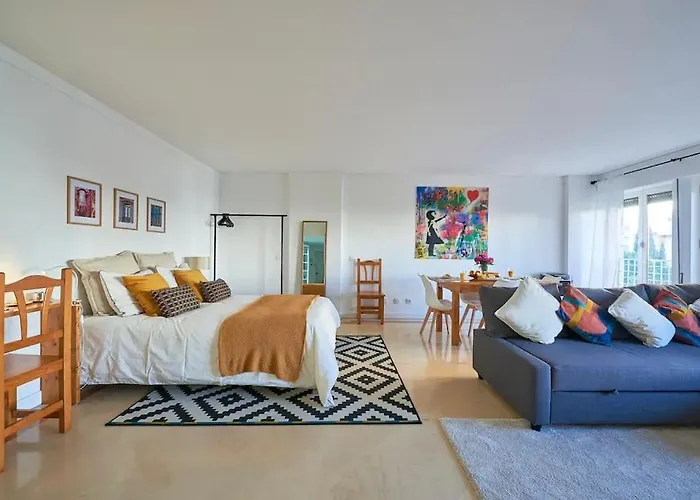 Lejlighed Modern With Garage And Pool *