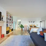 Modern With Garage And Pool Appartamento *