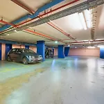 Appartamento Modern With Garage And Pool
