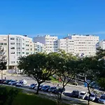 Modern With Garage And Pool Apartman